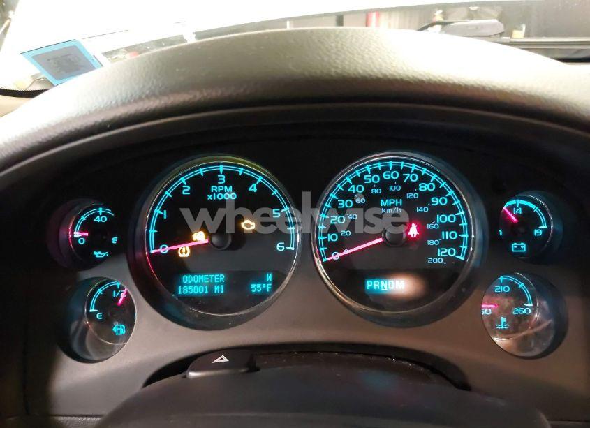 Photo 7 of 2012 Chevrolet Suburban 1500 LT (VIN 1GNSKJE7XCR199239)