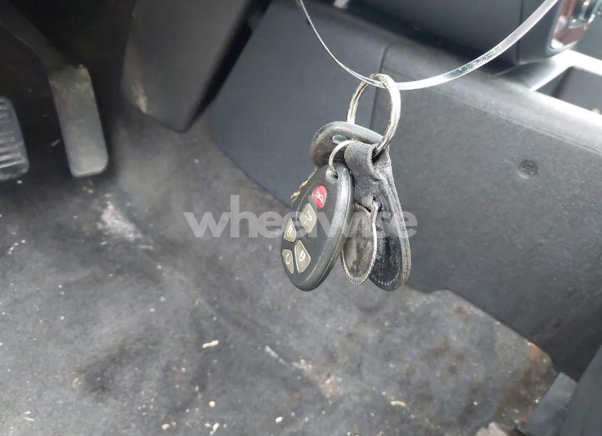 Photo 11 of 2013 Chevrolet Suburban 1500 LT (VIN 1GNSKJE7XDR107421)