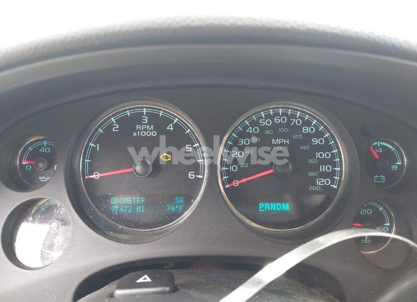 Photo 7 of 2013 Chevrolet Suburban 1500 LT (VIN 1GNSKJE7XDR107421)