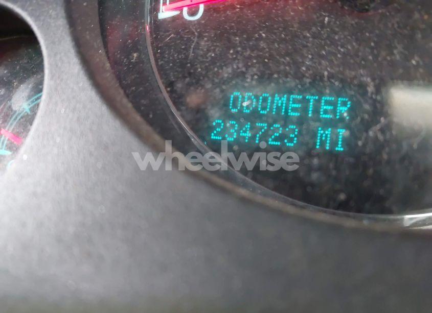 Photo 15 of 2013 Chevrolet Suburban 1500 LT (VIN 1GNSKJE7XDR225923)