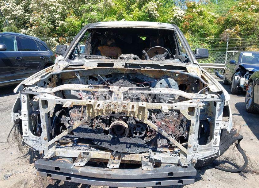 Photo 11 of 2015 Chevrolet Suburban 1500 LT (VIN 1GNSKJKC0FR268882)