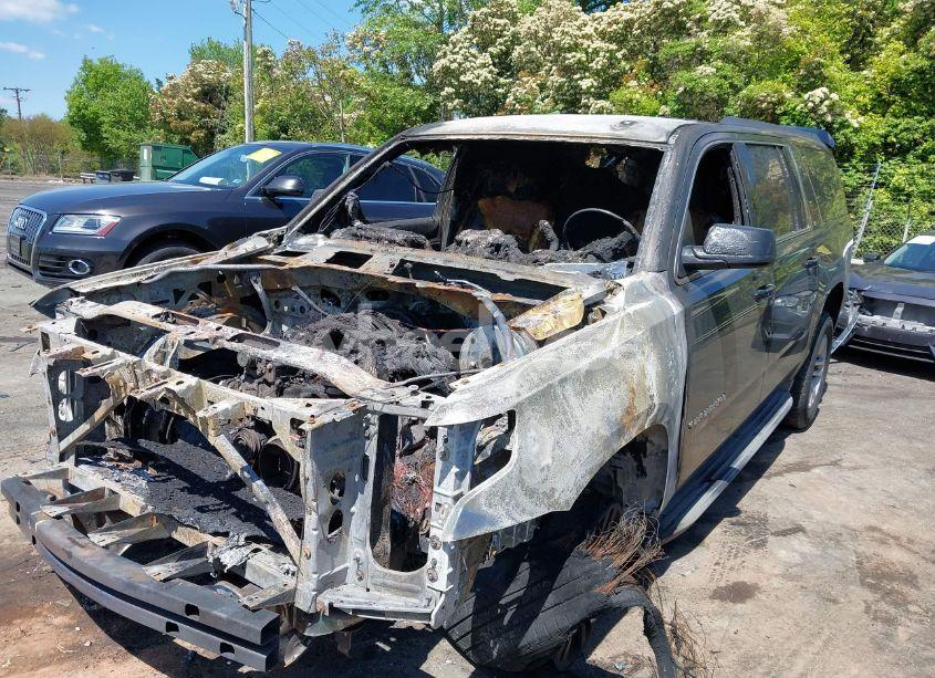 Photo 2 of 2015 Chevrolet Suburban 1500 LT (VIN 1GNSKJKC0FR268882)