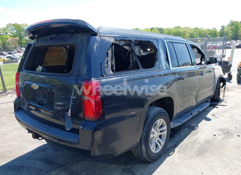 Photo 4 of 2015 Chevrolet Suburban 1500 LT (VIN 1GNSKJKC0FR268882)