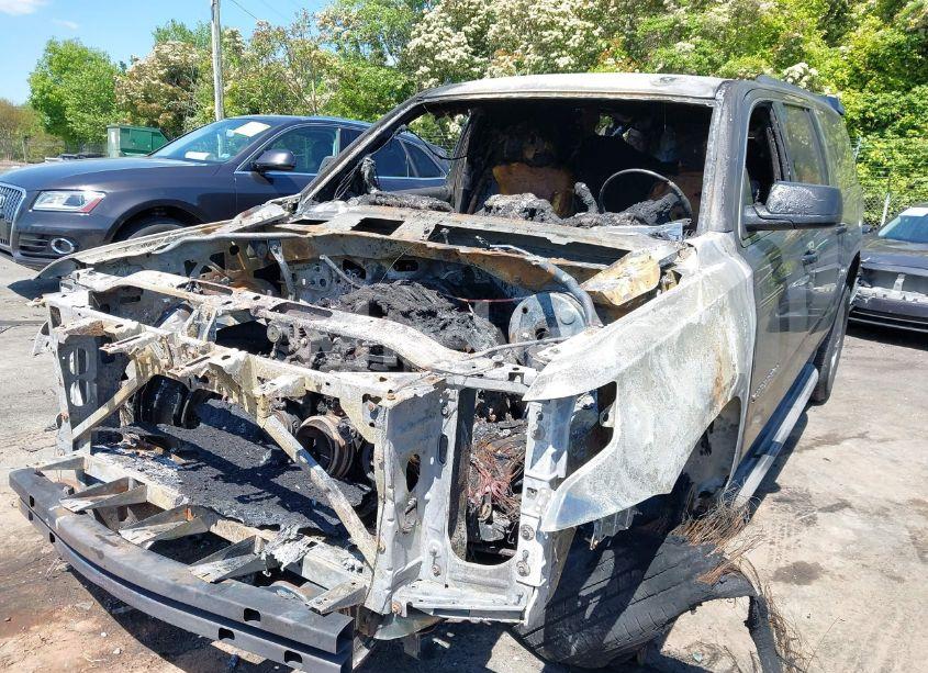 Photo 6 of 2015 Chevrolet Suburban 1500 LT (VIN 1GNSKJKC0FR268882)