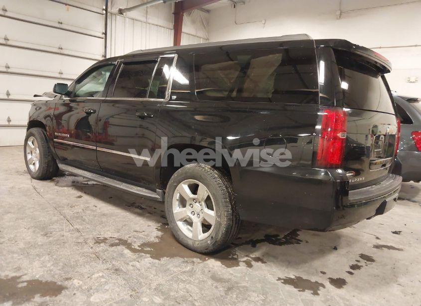 Photo 3 of 2015 Chevrolet Suburban 1500 LT (VIN 1GNSKJKC0FR652810)