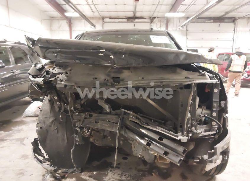 Photo 6 of 2015 Chevrolet Suburban 1500 LT (VIN 1GNSKJKC0FR652810)