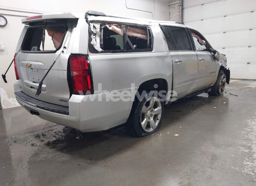 Photo 4 of 2017 Chevrolet Suburban PREMIER (VIN 1GNSKJKC0HR179235)