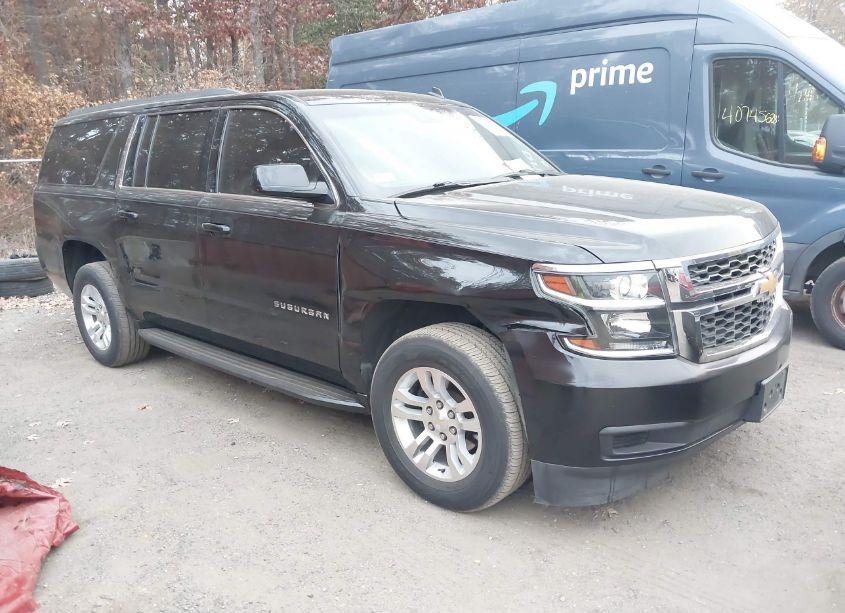 2015 Chevrolet Suburban 1500 LT (VIN 1GNSKJKC1FR256627) main photo
