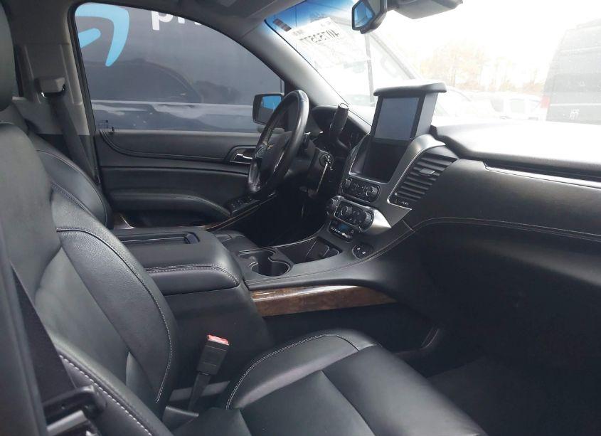 Photo 5 of 2015 Chevrolet Suburban 1500 LT (VIN 1GNSKJKC1FR256627)