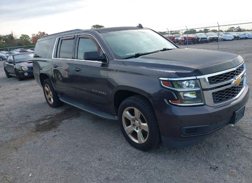 2015 Chevrolet Suburban 1500 LT (VIN 1GNSKJKC1FR729734) main photo
