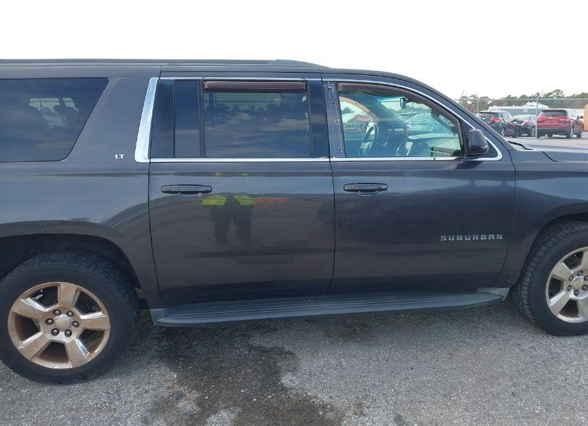 Photo 13 of 2015 Chevrolet Suburban 1500 LT (VIN 1GNSKJKC1FR729734)