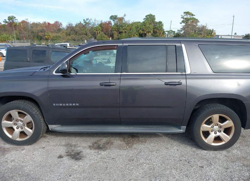 Photo 14 of 2015 Chevrolet Suburban 1500 LT (VIN 1GNSKJKC1FR729734)