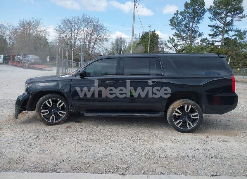 Photo 14 of 2018 Chevrolet Suburban PREMIER (VIN 1GNSKJKC1JR231686)