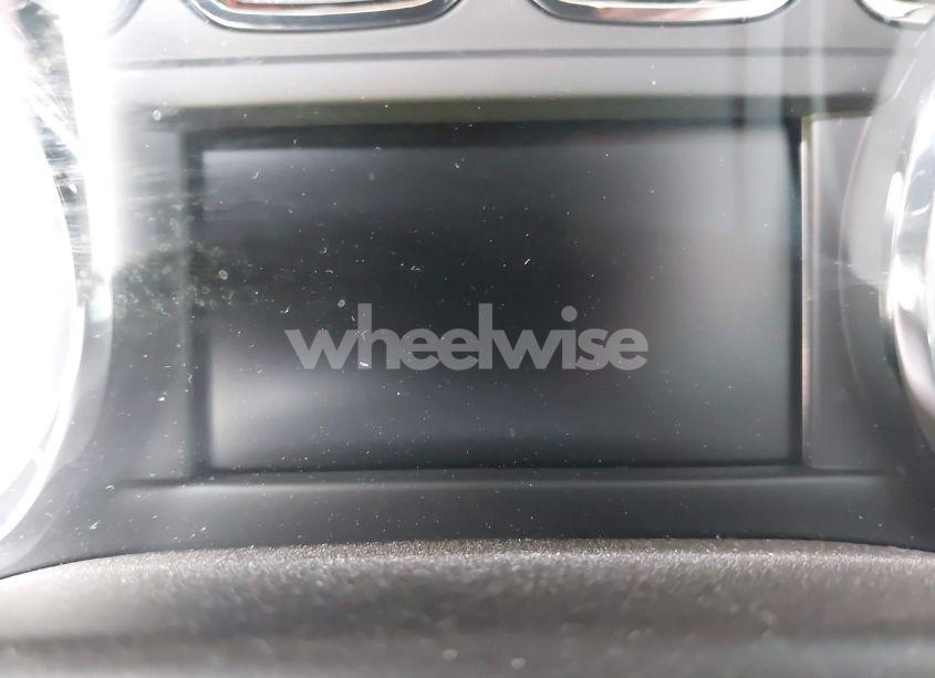 Photo 15 of 2018 Chevrolet Suburban PREMIER (VIN 1GNSKJKC1JR231686)