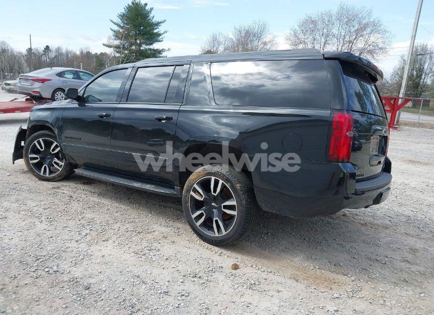 Photo 3 of 2018 Chevrolet Suburban PREMIER (VIN 1GNSKJKC1JR231686)