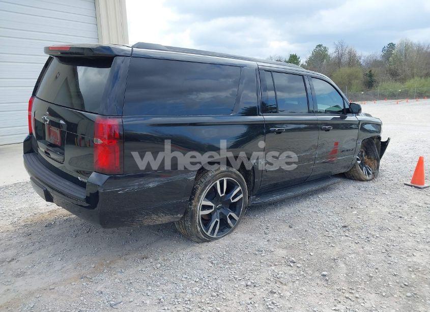 Photo 4 of 2018 Chevrolet Suburban PREMIER (VIN 1GNSKJKC1JR231686)