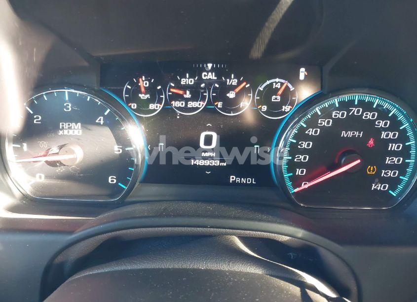 Photo 7 of 2018 Chevrolet Suburban PREMIER (VIN 1GNSKJKC1JR278829)