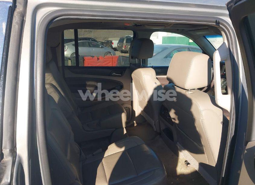 Photo 8 of 2018 Chevrolet Suburban PREMIER (VIN 1GNSKJKC1JR278829)