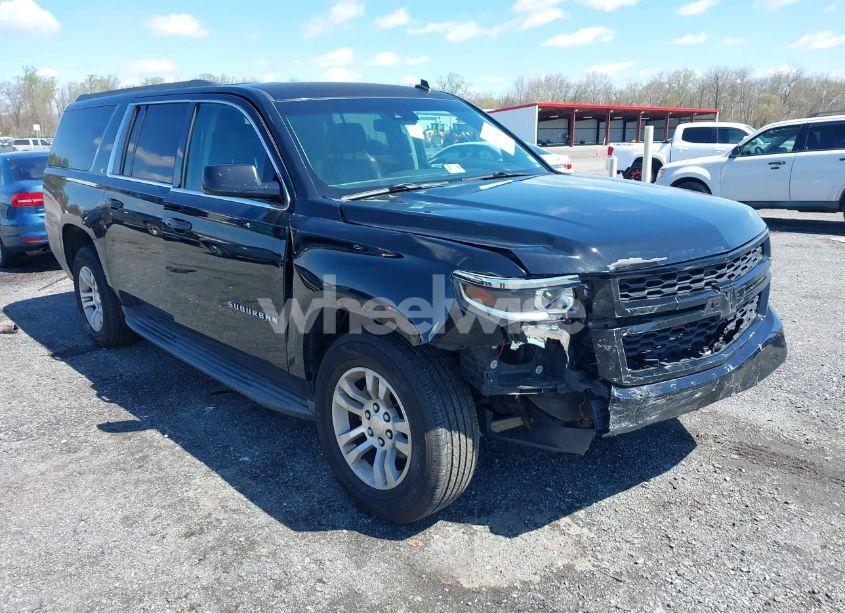 2015 Chevrolet Suburban 1500 LT (VIN 1GNSKJKC2FR162921) main photo