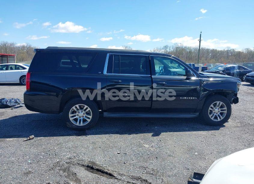 Photo 14 of 2015 Chevrolet Suburban 1500 LT (VIN 1GNSKJKC2FR162921)