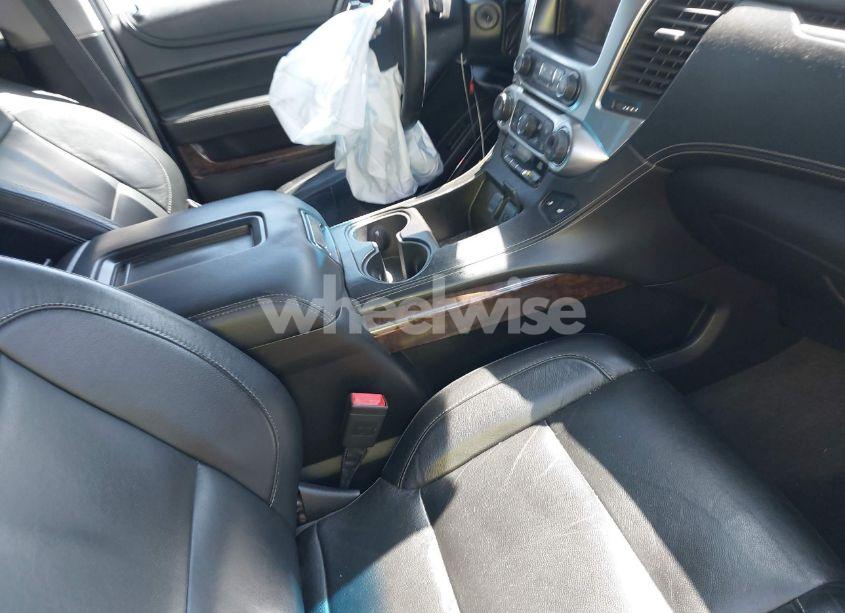 Photo 5 of 2015 Chevrolet Suburban 1500 LT (VIN 1GNSKJKC2FR162921)