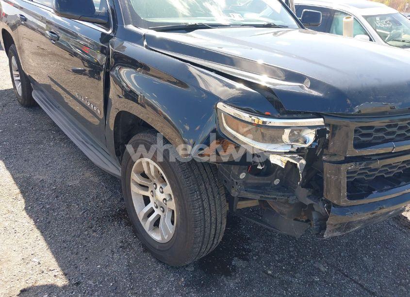 Photo 6 of 2015 Chevrolet Suburban 1500 LT (VIN 1GNSKJKC2FR162921)