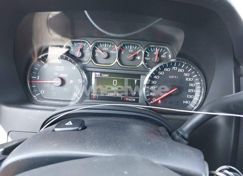 Photo 7 of 2015 Chevrolet Suburban 1500 LT (VIN 1GNSKJKC2FR162921)