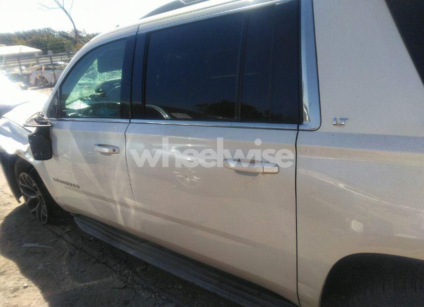 Photo 13 of 2015 Chevrolet Suburban 1500 LT (VIN 1GNSKJKC2FR193702)