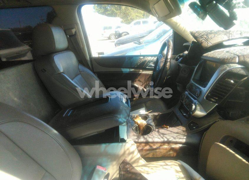 Photo 5 of 2015 Chevrolet Suburban 1500 LT (VIN 1GNSKJKC2FR193702)