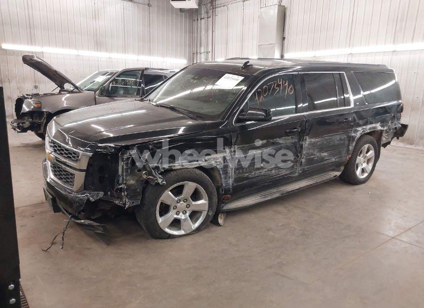 Photo 2 of 2015 Chevrolet Suburban 1500 LT (VIN 1GNSKJKC2FR561196)