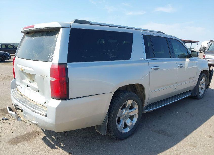 Photo 4 of 2016 Chevrolet Suburban LTZ (VIN 1GNSKJKC2GR359539)