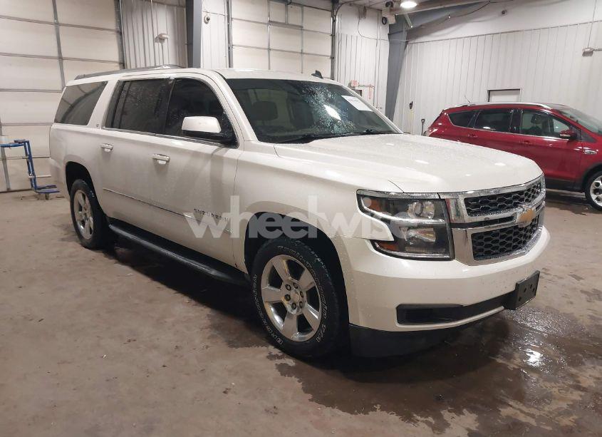 2015 Chevrolet Suburban 1500 LT (VIN 1GNSKJKC3FR177864) main photo