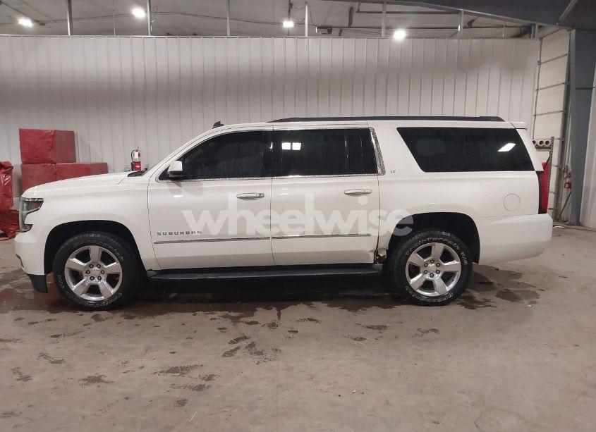 Photo 14 of 2015 Chevrolet Suburban 1500 LT (VIN 1GNSKJKC3FR177864)