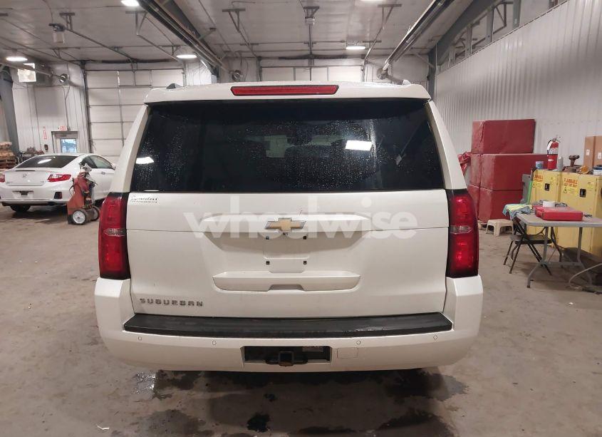 Photo 16 of 2015 Chevrolet Suburban 1500 LT (VIN 1GNSKJKC3FR177864)