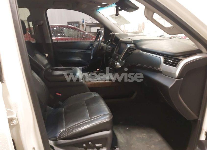 Photo 5 of 2015 Chevrolet Suburban 1500 LT (VIN 1GNSKJKC3FR177864)