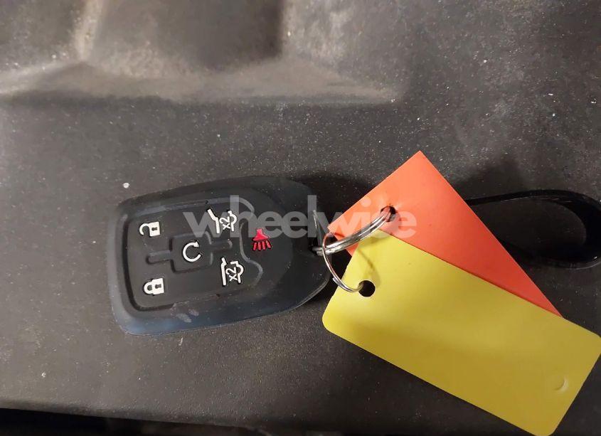 Photo 11 of 2017 Chevrolet Suburban PREMIER (VIN 1GNSKJKC3HR260195)