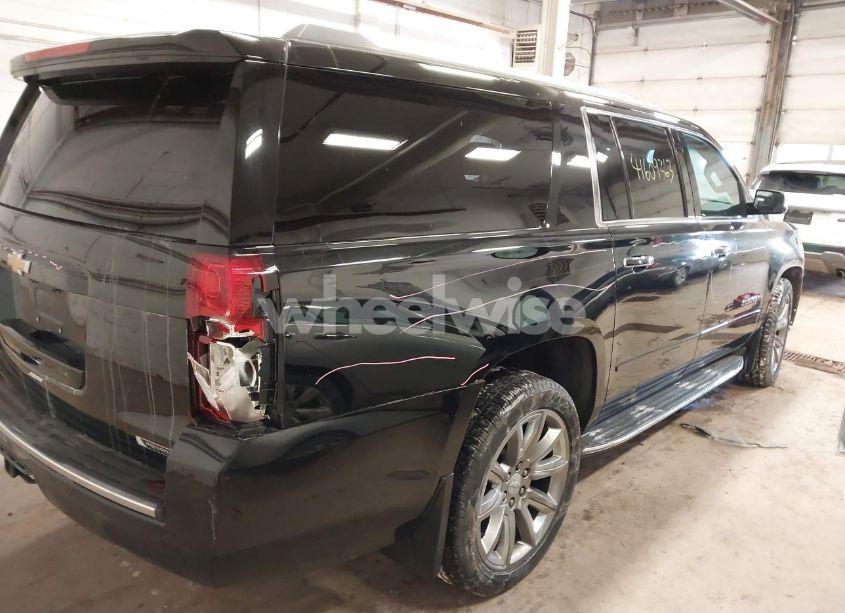 Photo 6 of 2017 Chevrolet Suburban PREMIER (VIN 1GNSKJKC3HR260195)