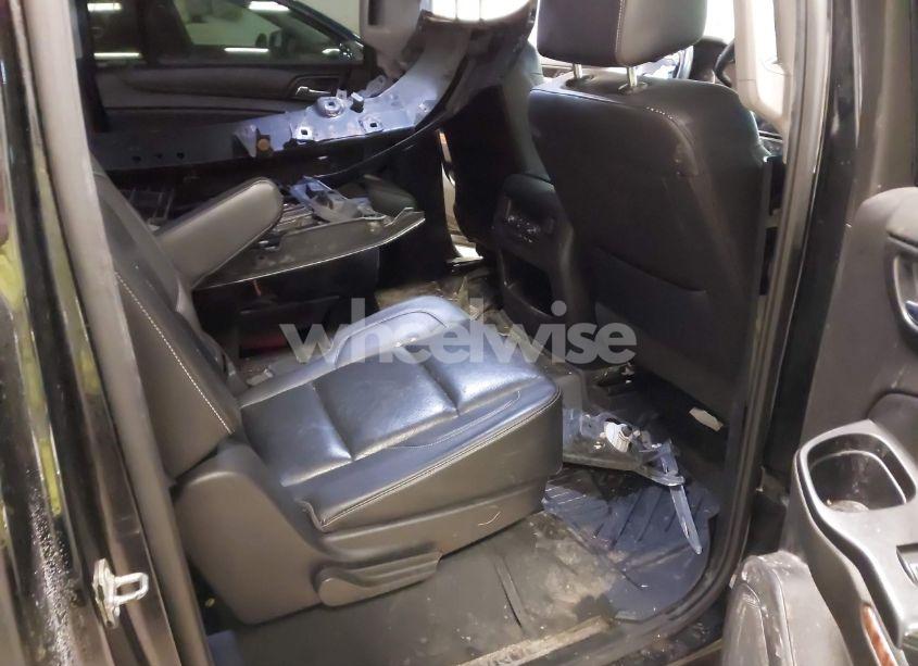 Photo 8 of 2017 Chevrolet Suburban PREMIER (VIN 1GNSKJKC3HR260195)