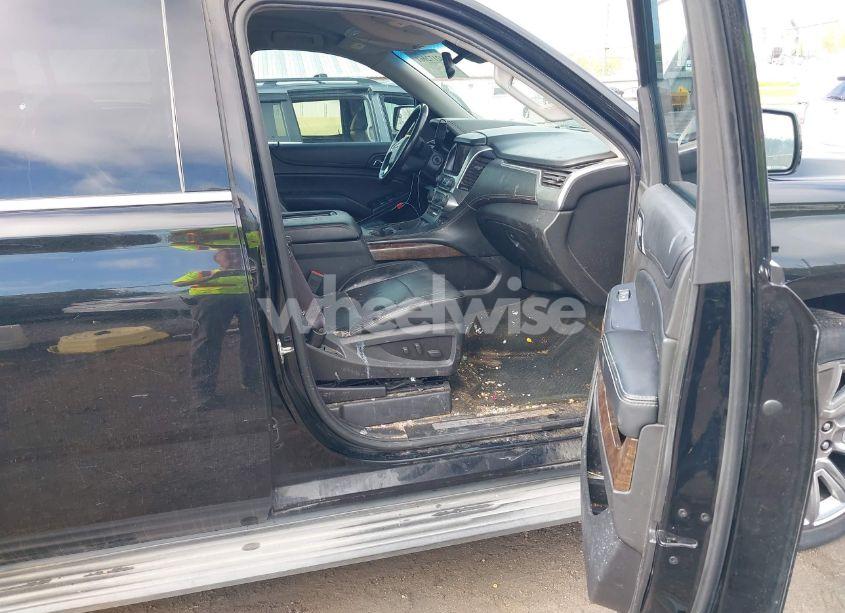 Photo 5 of 2015 Chevrolet Suburban 1500 LT (VIN 1GNSKJKC4FR144033)