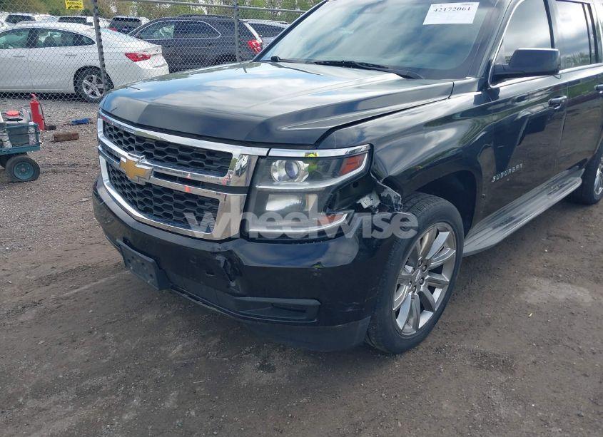 Photo 6 of 2015 Chevrolet Suburban 1500 LT (VIN 1GNSKJKC4FR144033)