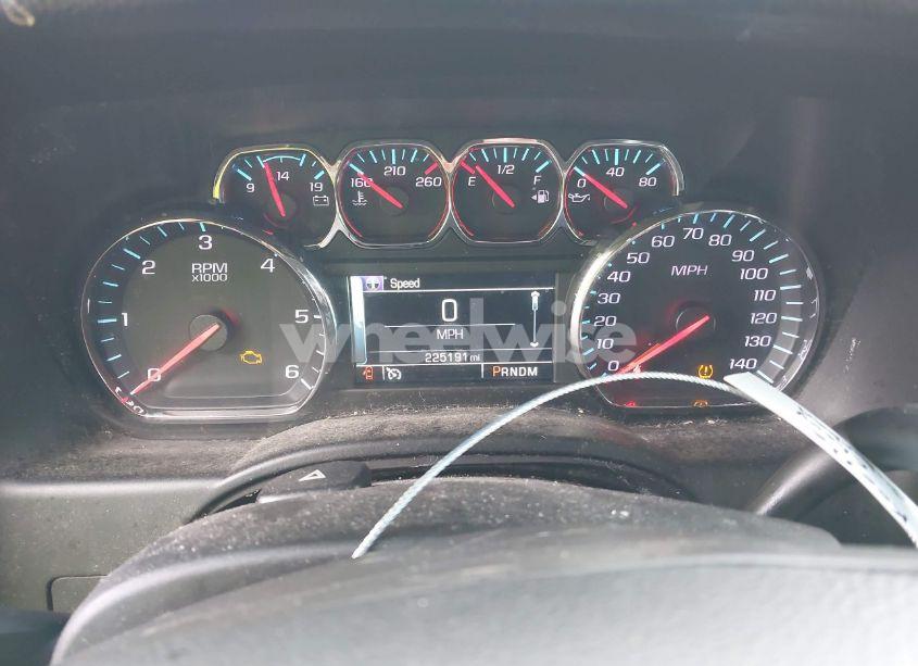 Photo 7 of 2015 Chevrolet Suburban 1500 LT (VIN 1GNSKJKC4FR144033)