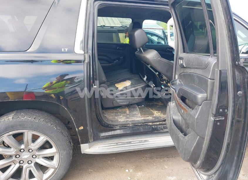 Photo 8 of 2015 Chevrolet Suburban 1500 LT (VIN 1GNSKJKC4FR144033)