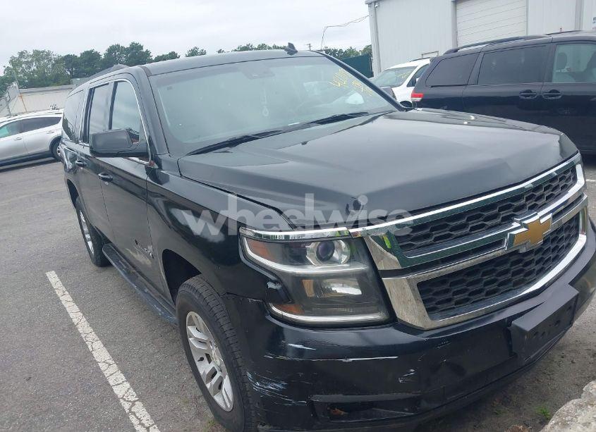 2015 Chevrolet Suburban 1500 LT (VIN 1GNSKJKC4FR152116) main photo