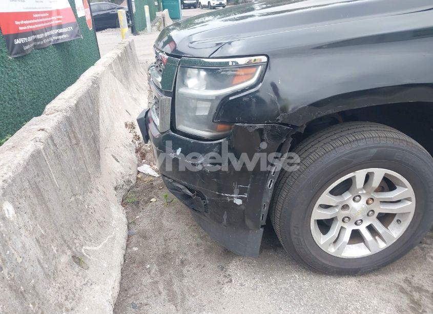 Photo 6 of 2015 Chevrolet Suburban 1500 LT (VIN 1GNSKJKC4FR152116)