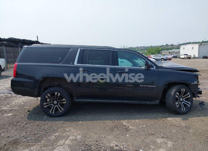 Photo 13 of 2015 Chevrolet Suburban 1500 LT (VIN 1GNSKJKC4FR222178)