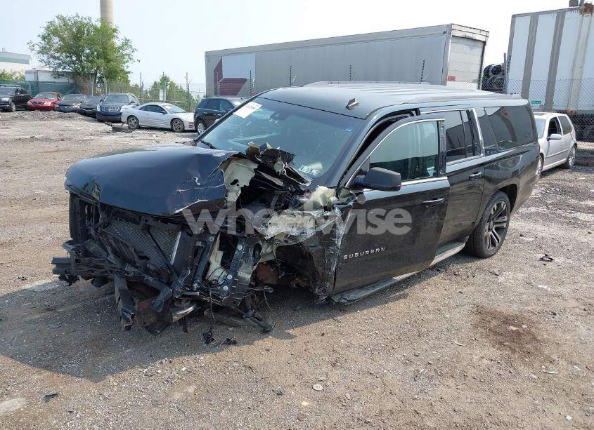Photo 2 of 2015 Chevrolet Suburban 1500 LT (VIN 1GNSKJKC4FR222178)