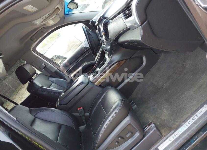 Photo 5 of 2015 Chevrolet Suburban 1500 LT (VIN 1GNSKJKC4FR222178)