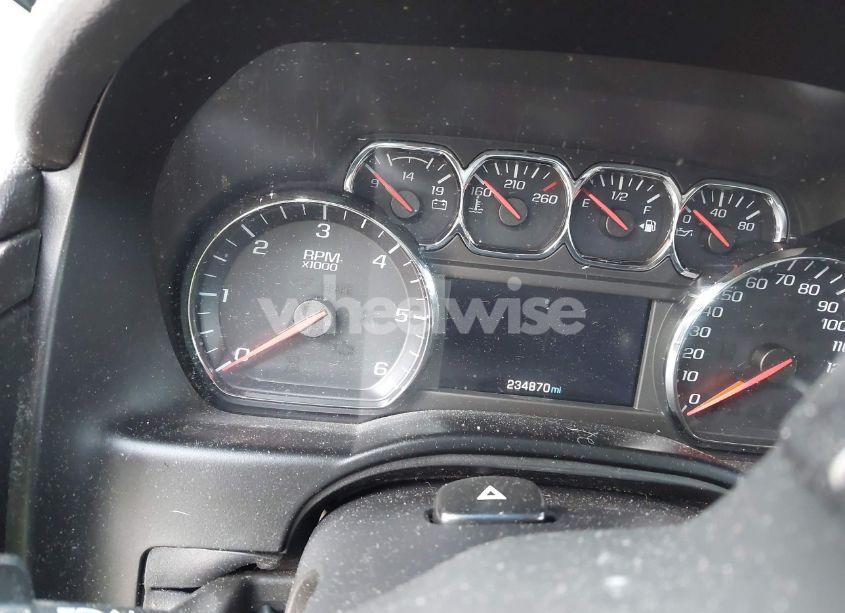 Photo 7 of 2015 Chevrolet Suburban 1500 LT (VIN 1GNSKJKC4FR222178)