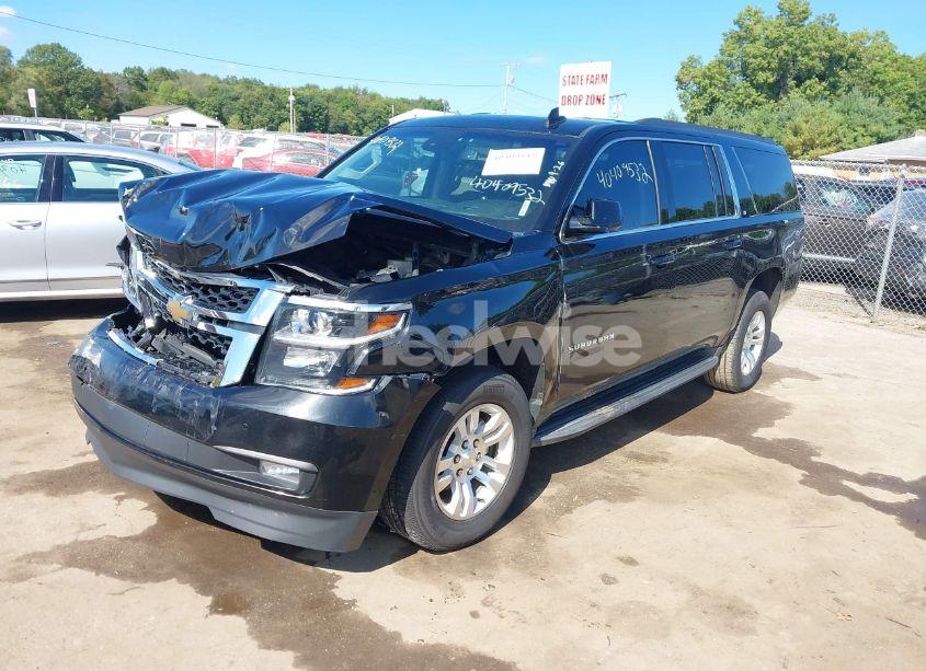 Photo 2 of 2015 Chevrolet Suburban 1500 LT (VIN 1GNSKJKC4FR545789)