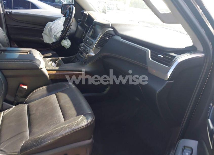 Photo 5 of 2015 Chevrolet Suburban 1500 LT (VIN 1GNSKJKC4FR545789)